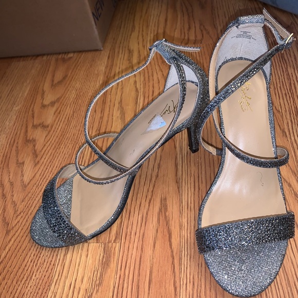 sparkly heels - Picture 2 of 6